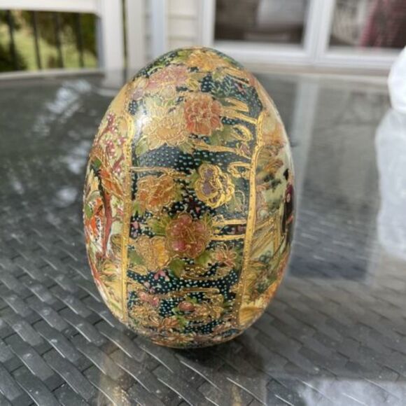 Vintage Japanese Hand-Painted Satsuma Moriage Goso Blue Egg Sculpture - Picture 4 of 12